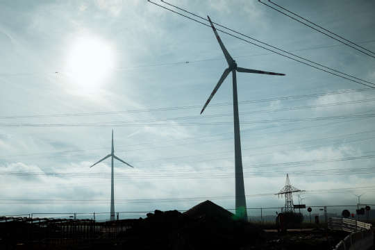 Energiewende braucht Stromnetz_APG-Umspannwerk Sarasdorf_L1640506.jpg